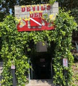 Devil's Den cave diving location in Florida