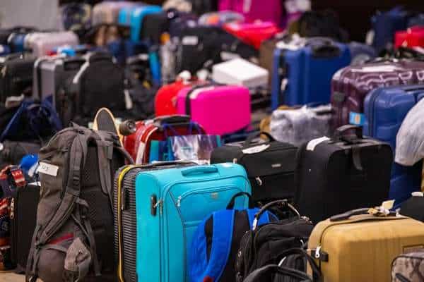 Ultimate List of Travel Items - Make Memories, Not Mistakes 8 Things to pack for vacation - lost luggage