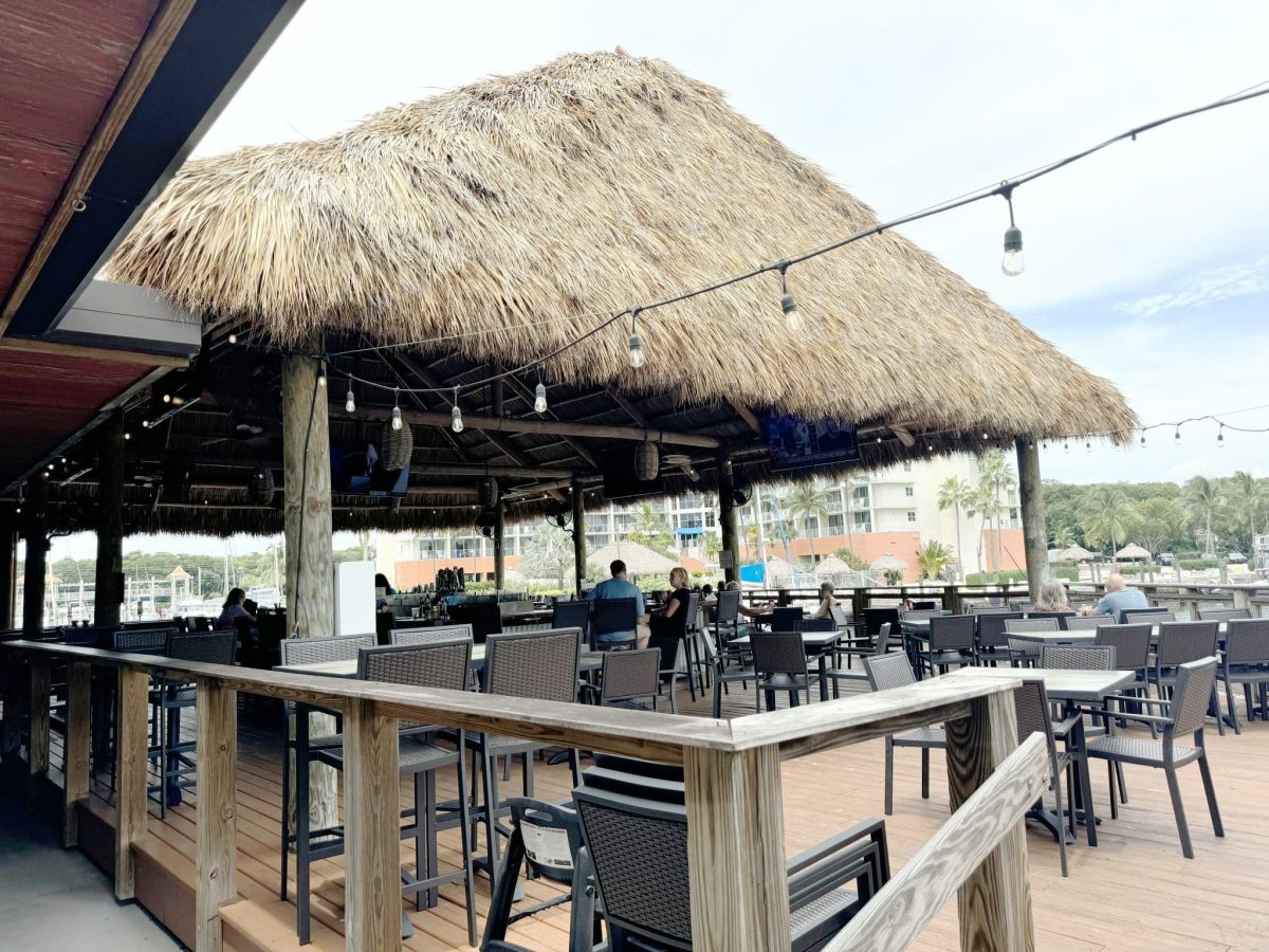 Best Tiki Bars in Key Largo - Toes in the Sand Fun! 5 Skippers dockside entrance
